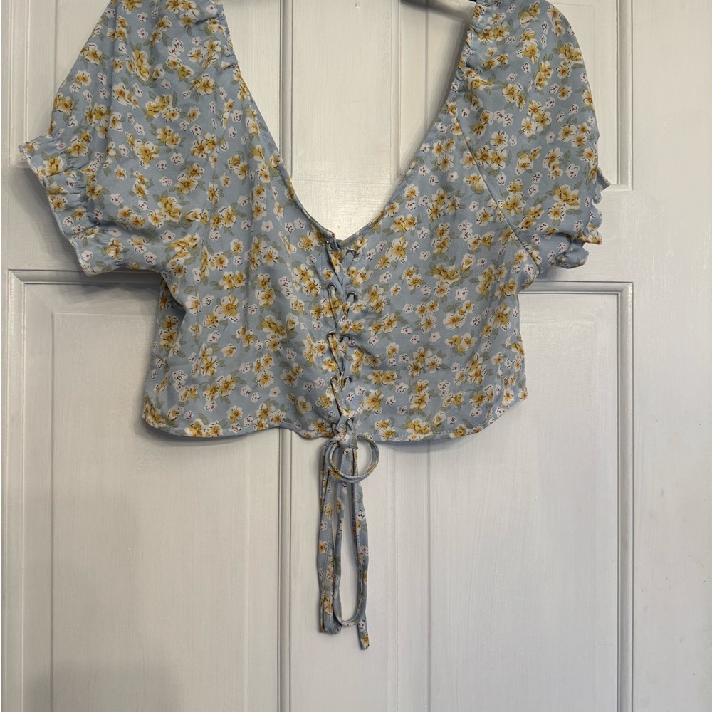 SHEIN Blue Floral Tie-Front Blouse